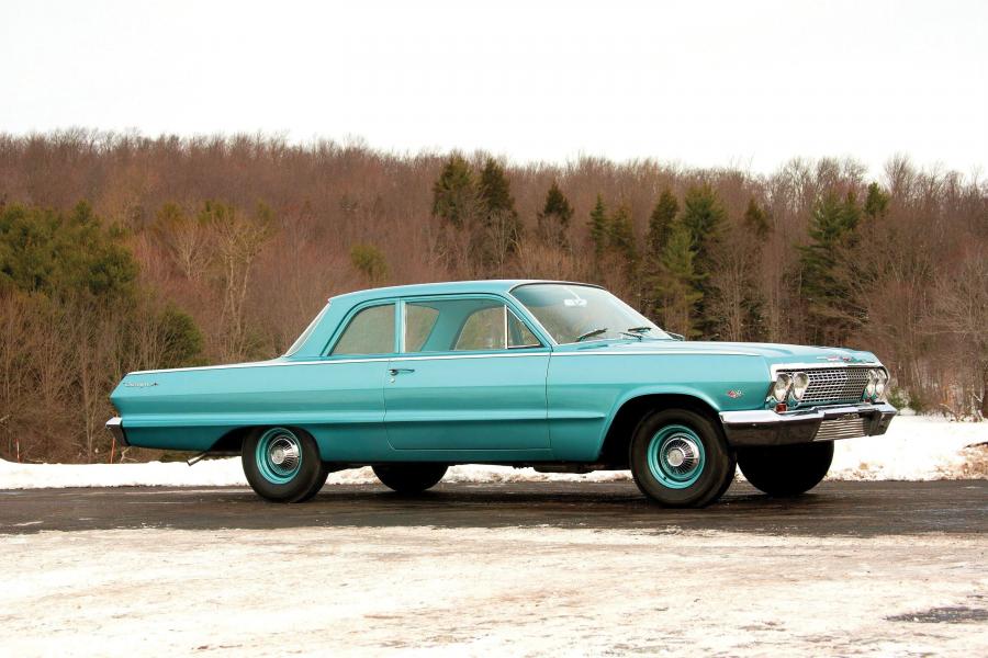  Chevrolet Biscayne 2-Door Sedan 1963 года  (фото 1 из 8)